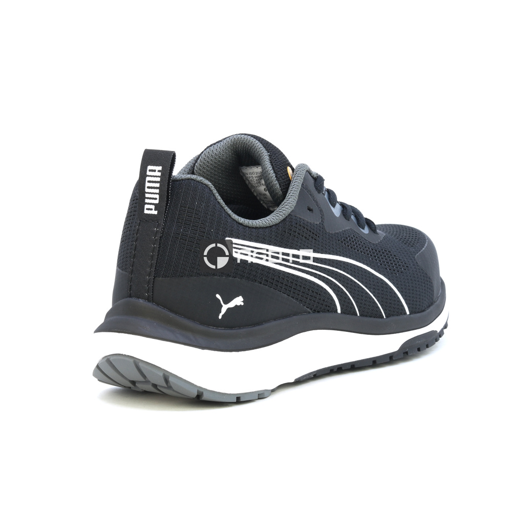 detail PUMA Celerity S1P ESD Arbeitsschuh Halbschuh schwarz leicht, bequem und atmungsa