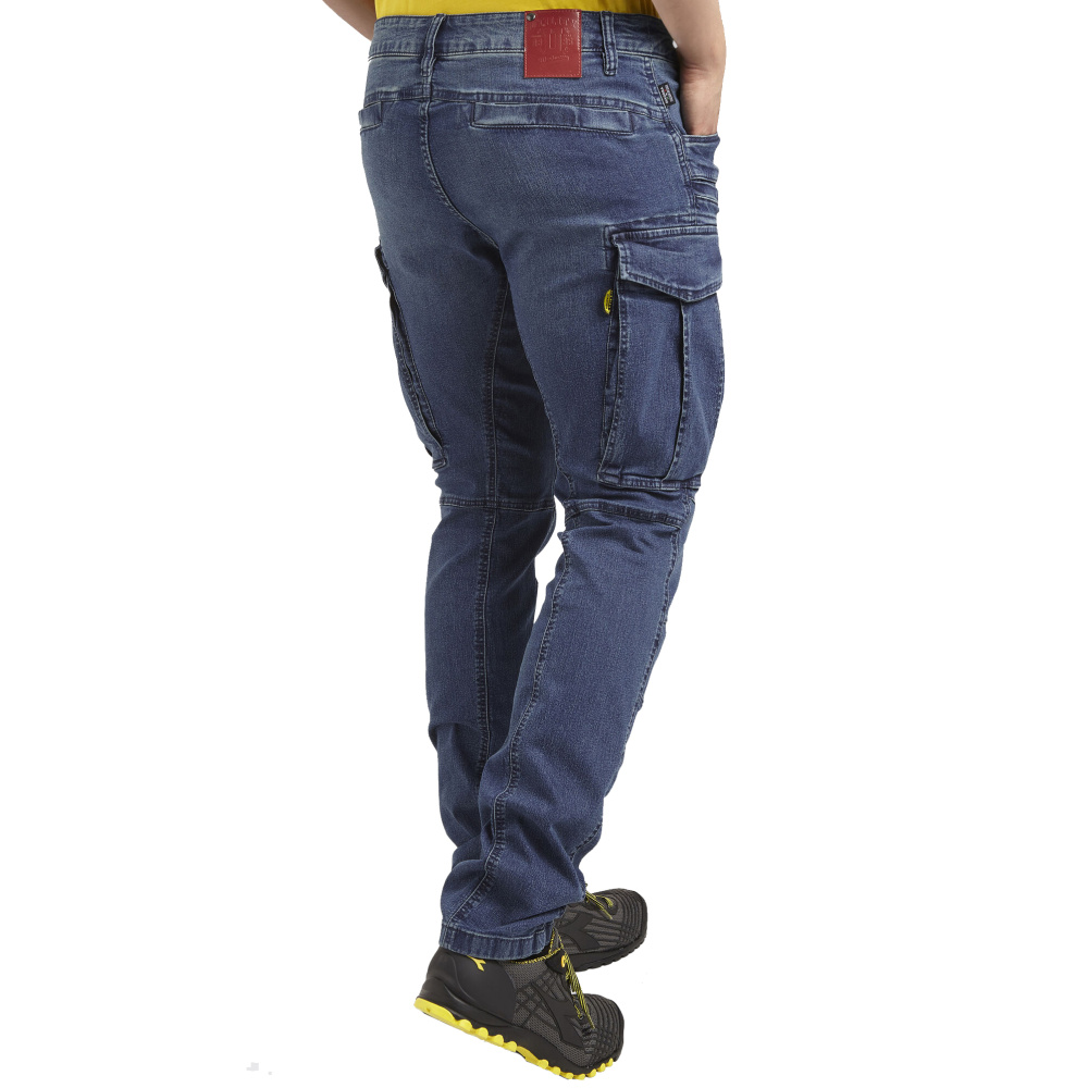 detail Hose DIADORA Stone Cargo Jeans Stretch