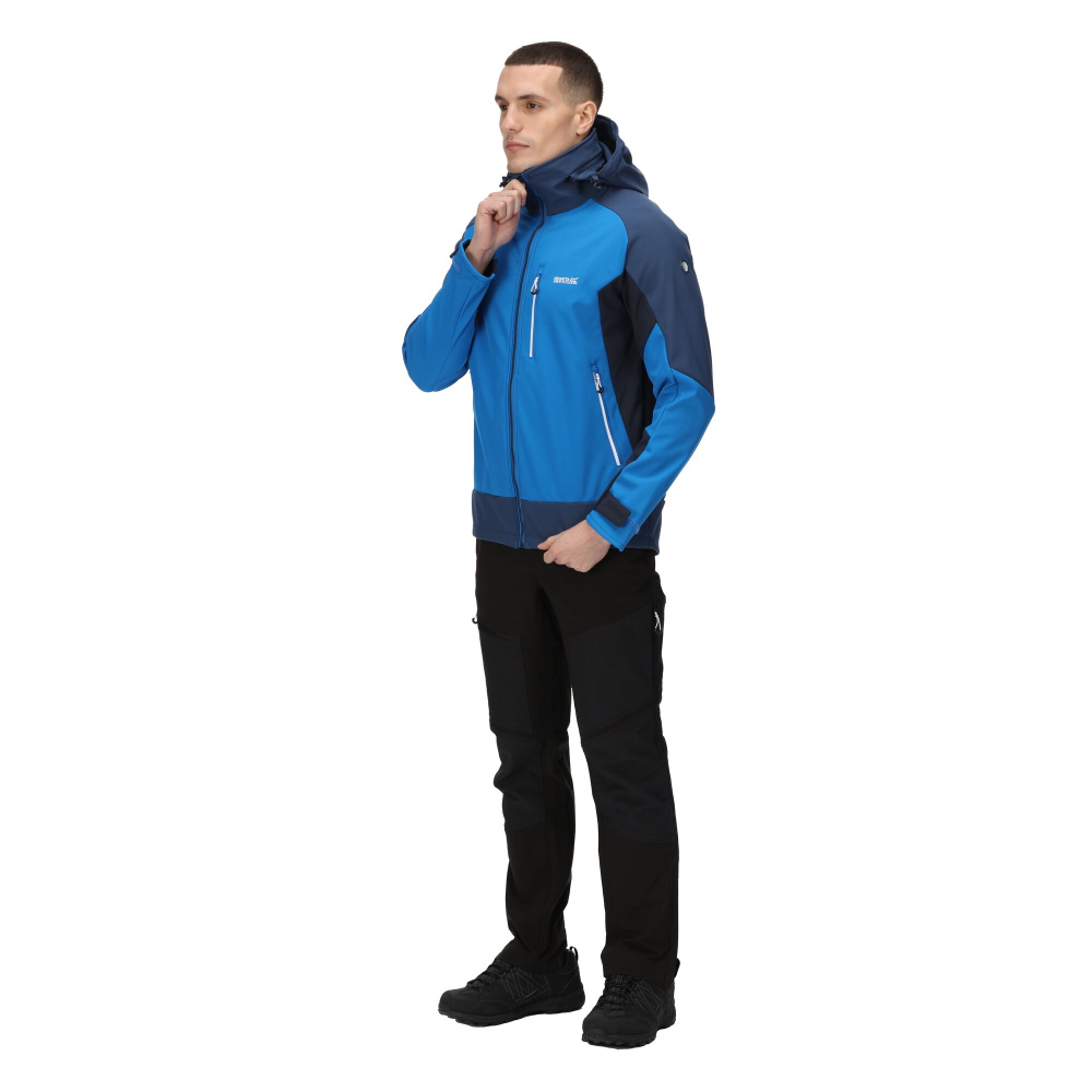 detail Herrenjacke Softshell REGATTA Hewitts VII