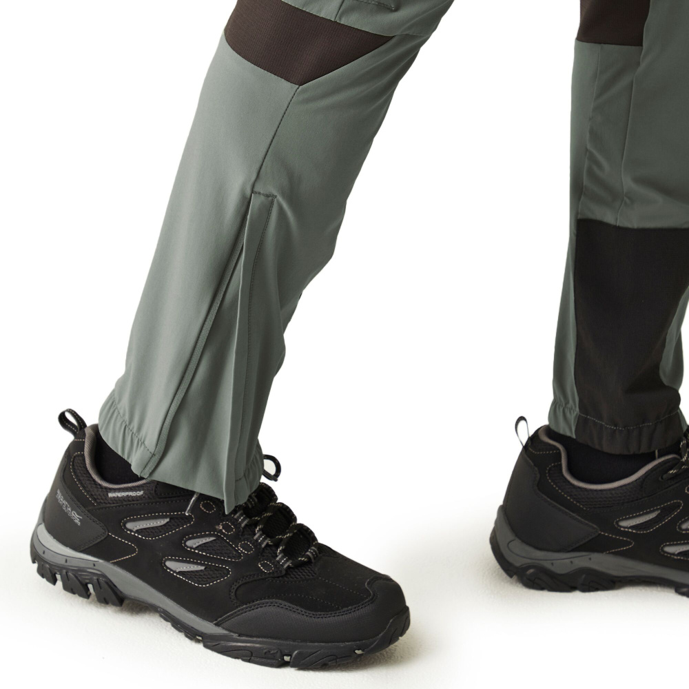 detail Hose REGATTA Mountain Trs III