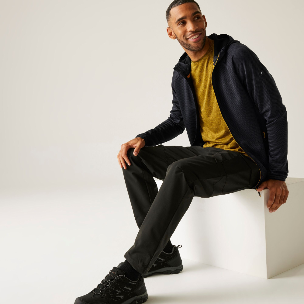 detail REGATTA Everet graue Herren funktionale und elastische Outdoor-Mikina nicht nur