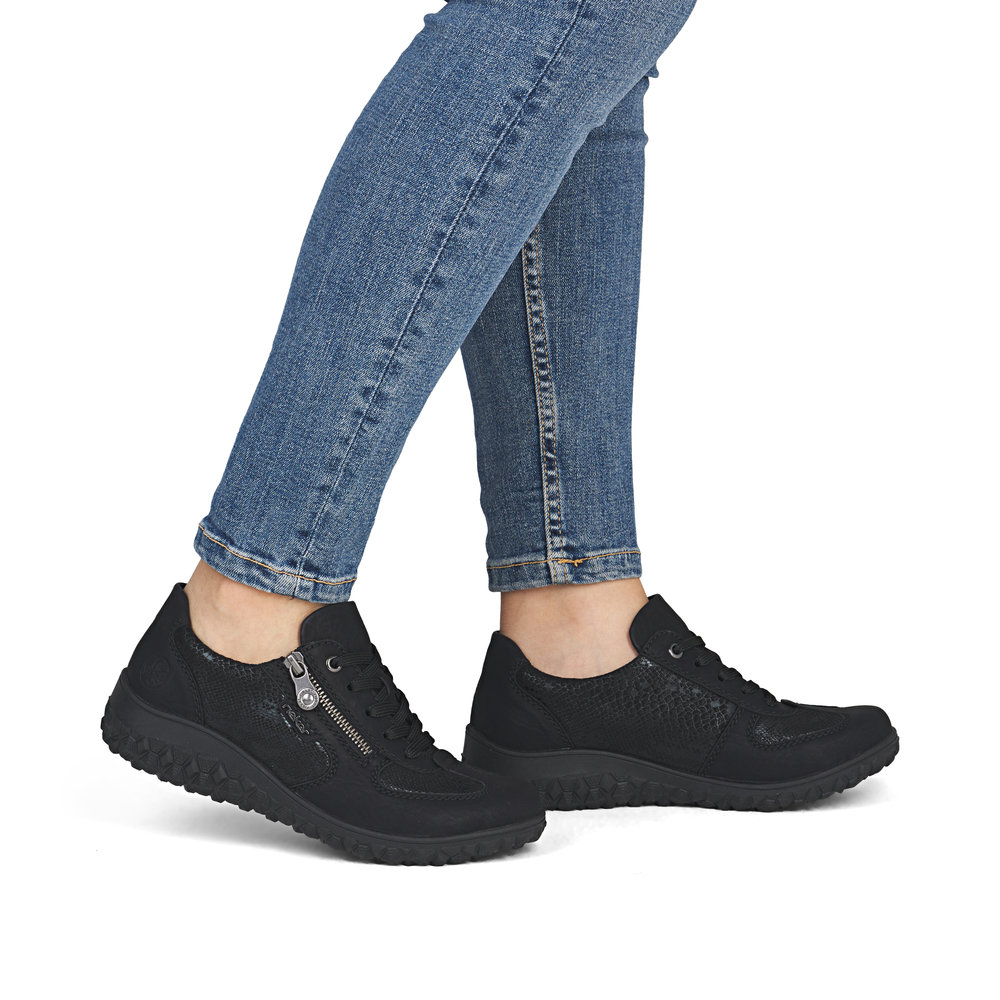 detail RIEKER 59501-00 schwarze Damen moderne und bequeme Halbschuhe mit Muster