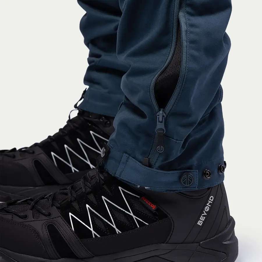 detail Beyond Nordic Sweden blaue Herren Outdoor-Zip-Off-Hose 2-in-1