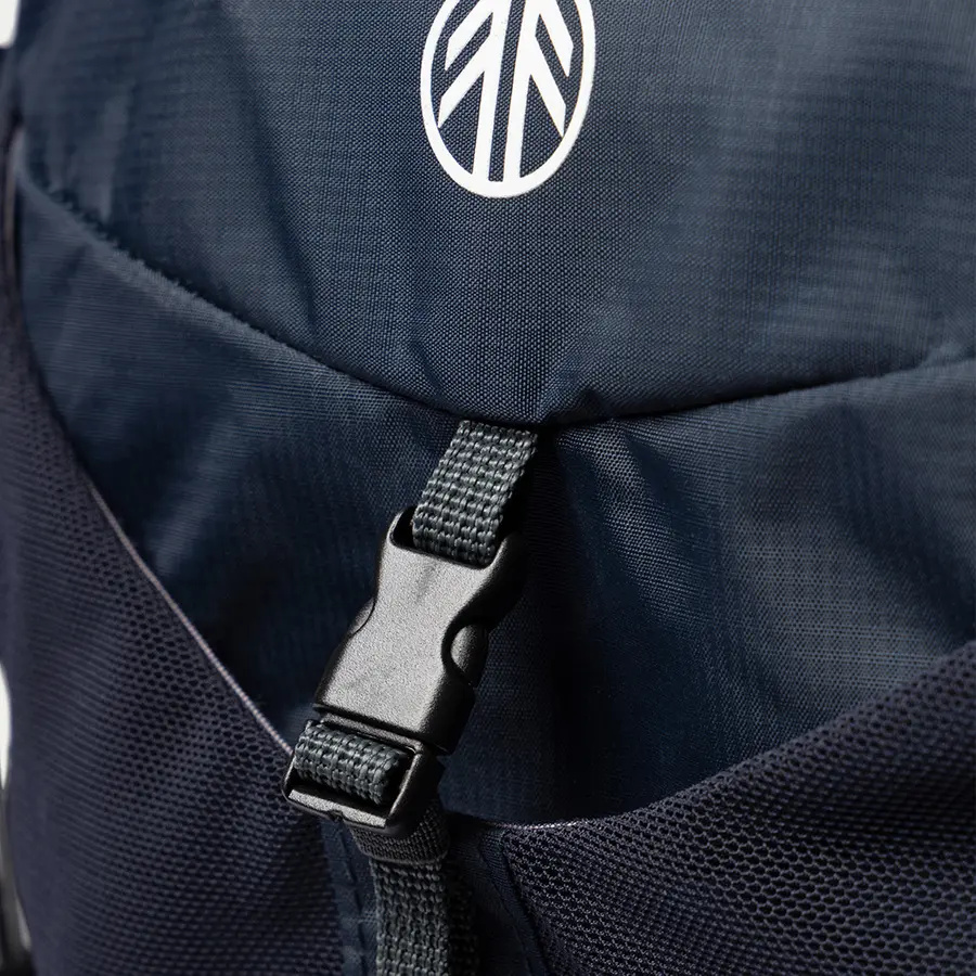 detail Beyond Nordic Sweden BN503 schwarzer Herren Outdoor Rucksack 20L