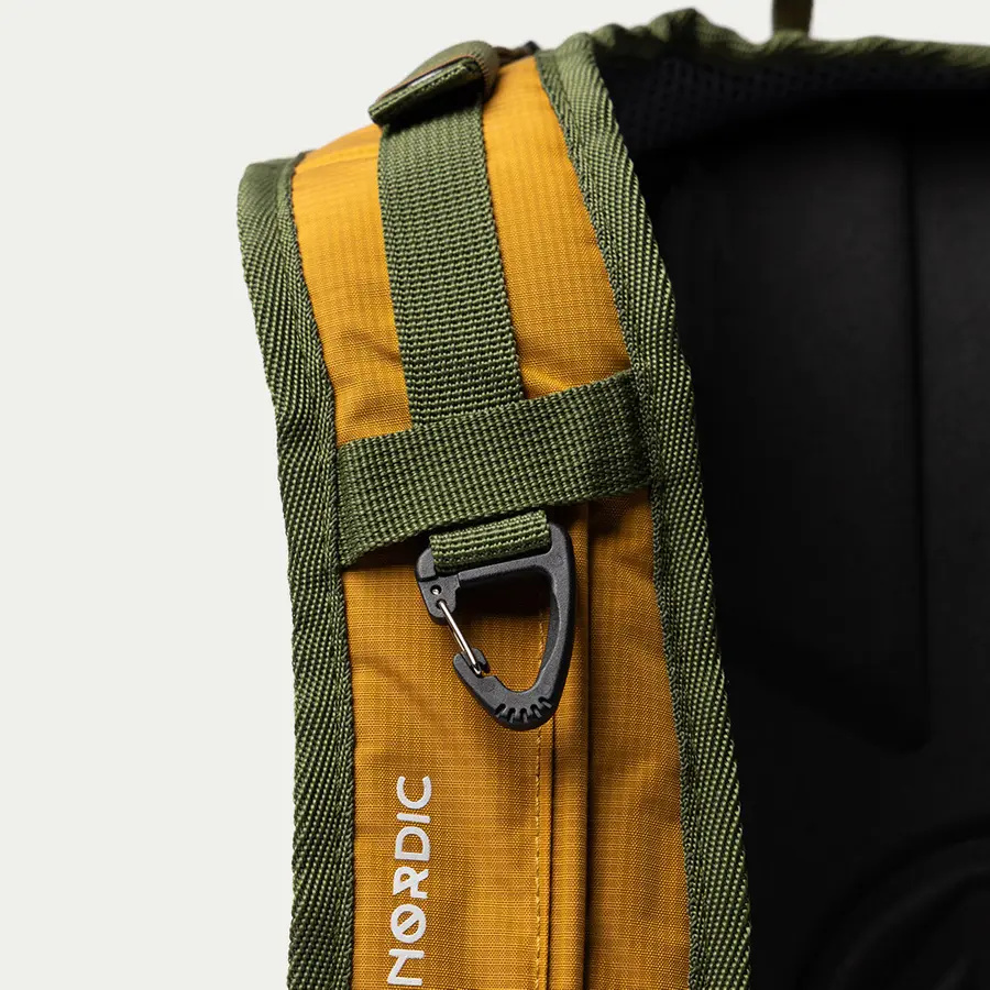 detail Beyond Nordic Sweden BN503 schwarzer Herren Outdoor Rucksack 20L